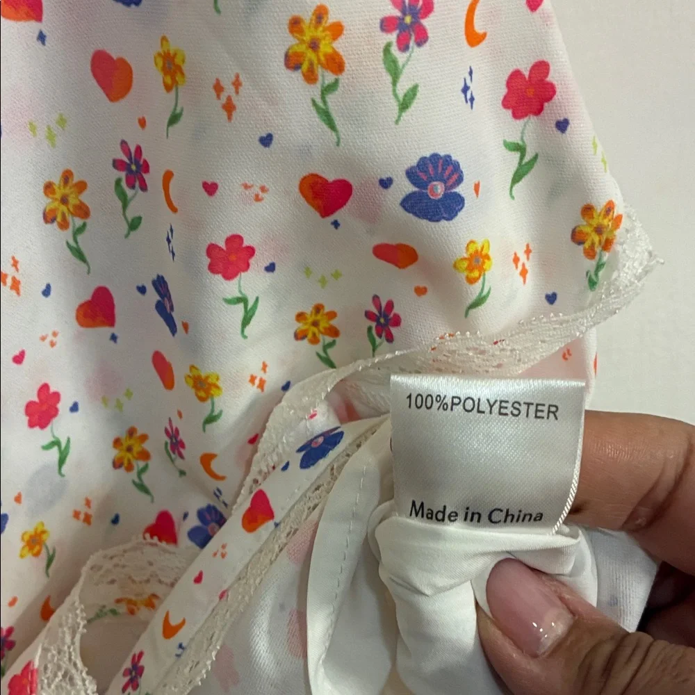 Princess Polly White Floral Mini Skirt in Sz 6